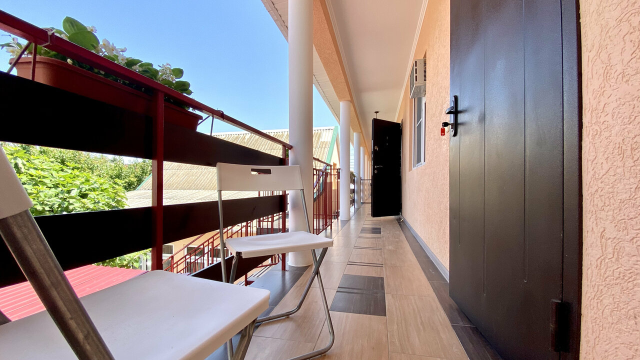 Гостиница Арина Витязево