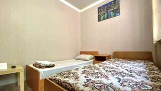 Гостиница Arina Витязево Двухместный номер эконом-класса с 2 отдельными кроватями-5